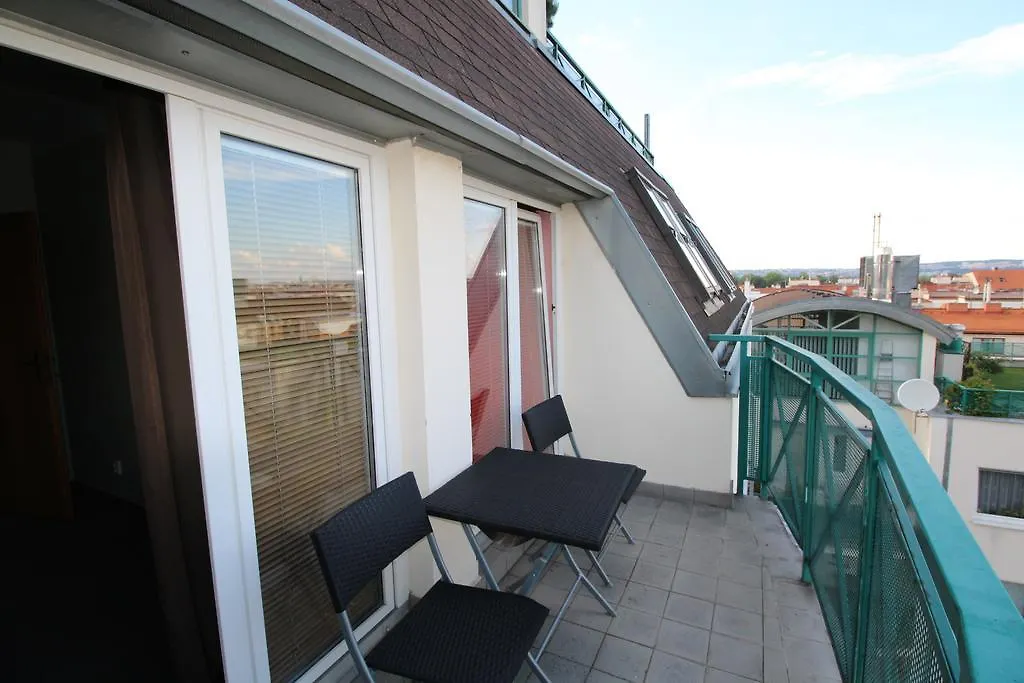 Panoramic Apartment With Roof Terrace With Jacuzzi Praha Česká republika