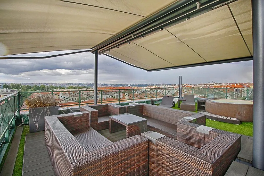 Panoramic Apartment With Roof Terrace With Jacuzzi Praha 0*,